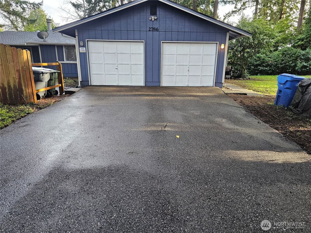 2786 Old Military Road, Steilacoom, WA 98388