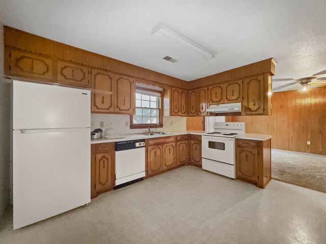 4341 Helene Drive, North Charleston, SC 29418