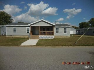 129 Market Street, Royal Center, IN 46978