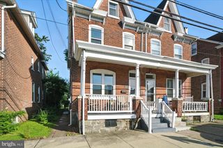 218 S WASHINGTON ST, Boyertown, PA 19512