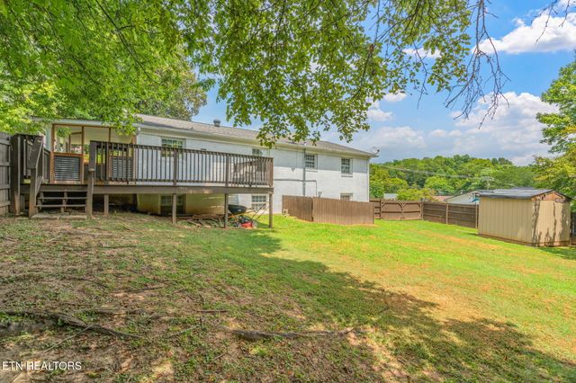 104 Westwood Drive, Clinton, TN 37716