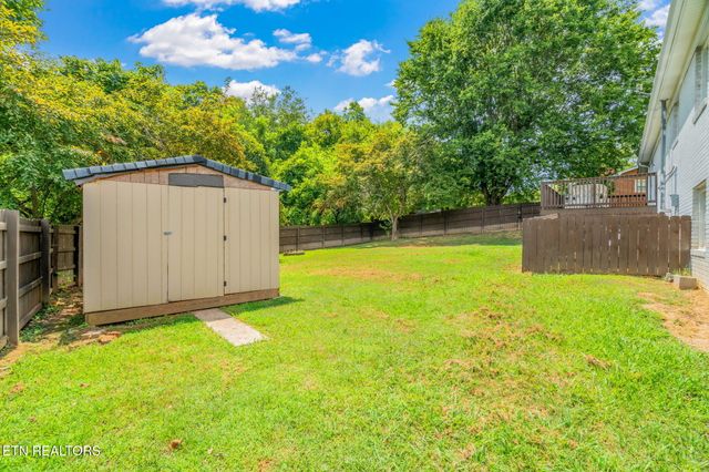 104 Westwood Drive, Clinton, TN 37716