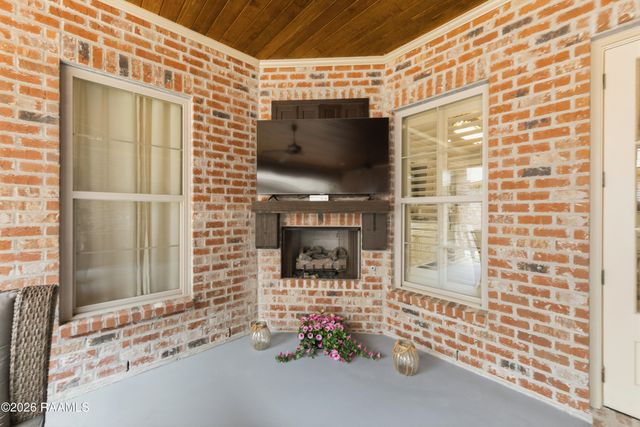 504 Torrenova Circle, Lafayette, LA 70508