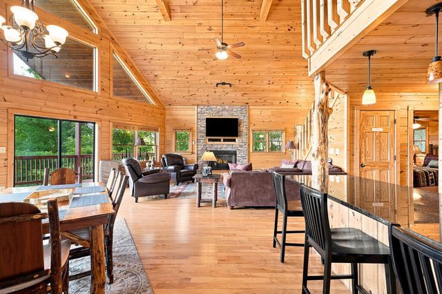 149 Mahoosec Trail, Mineral Bluff, GA 30559