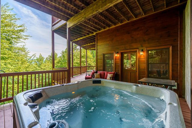 149 Mahoosec Trail, Mineral Bluff, GA 30559