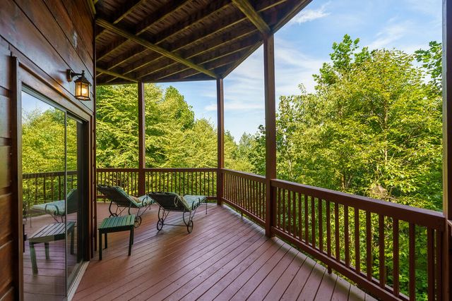 149 Mahoosec Trail, Mineral Bluff, GA 30559