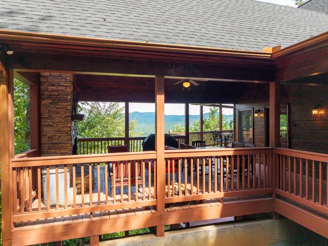 149 Mahoosec Trail, Mineral Bluff, GA 30559