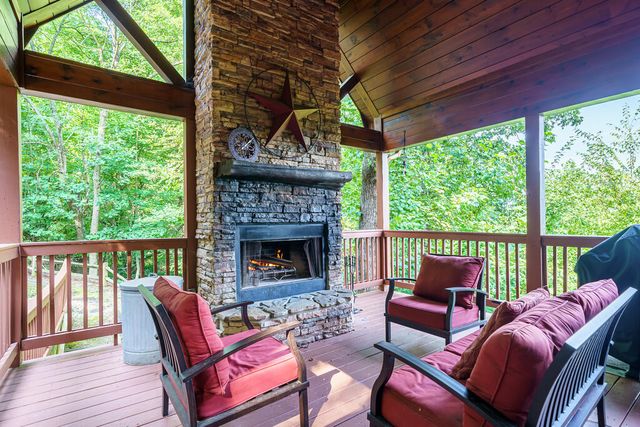 149 Mahoosec Trail, Mineral Bluff, GA 30559