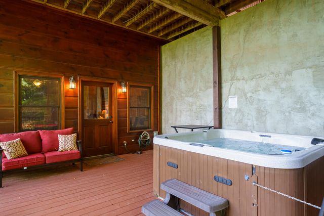 149 Mahoosec Trail, Mineral Bluff, GA 30559