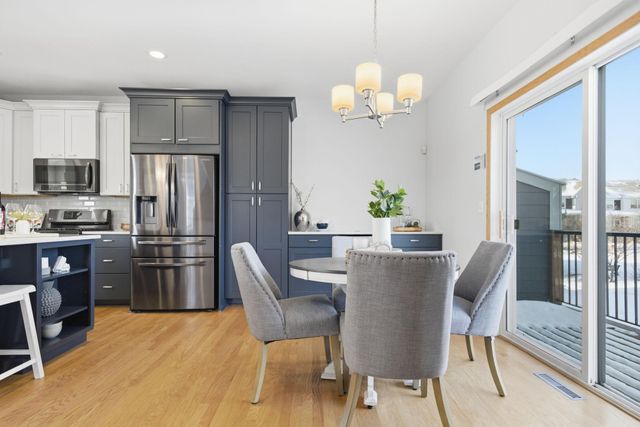 15548 Dynasty Way 103, Apple Valley, MN 55124