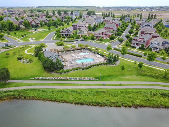 15548 Dynasty Way 103, Apple Valley, MN 55124