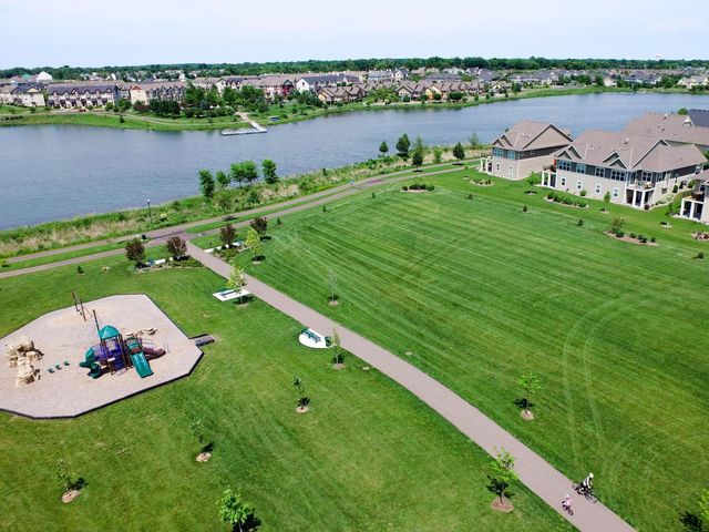 15548 Dynasty Way 103, Apple Valley, MN 55124