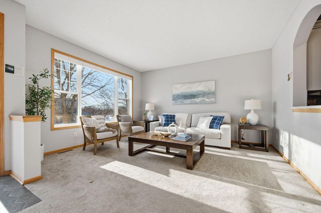 15548 Dynasty Way 103, Apple Valley, MN 55124