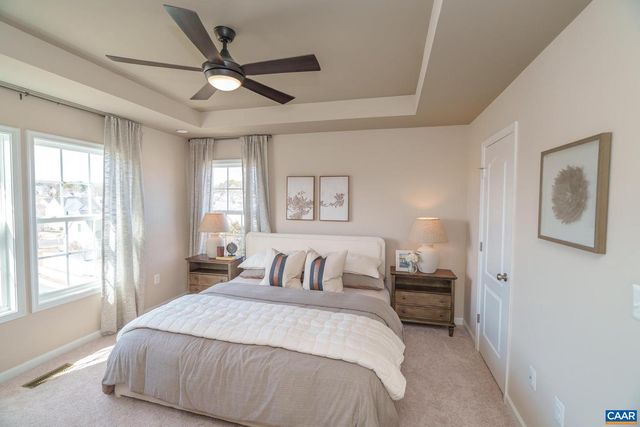 304 CHESHIRE LN, Waynesboro, VA 22980