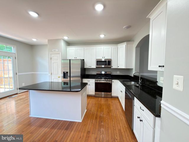 14216 LEGEND GLEN CT, Gainesville, VA 20155