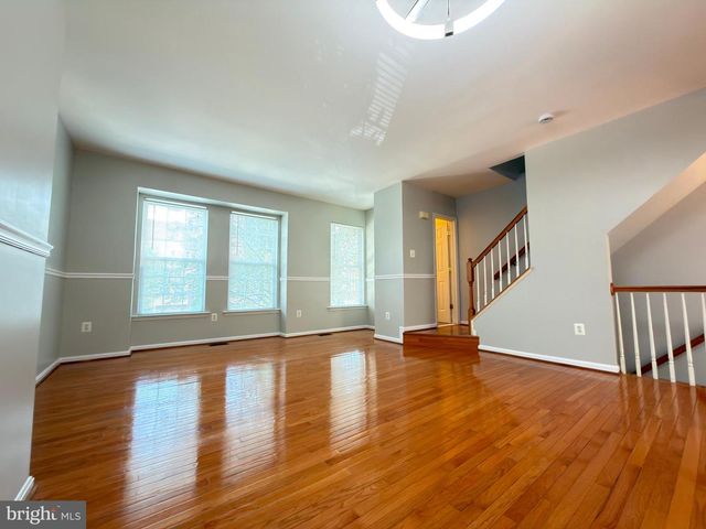14216 LEGEND GLEN CT, Gainesville, VA 20155