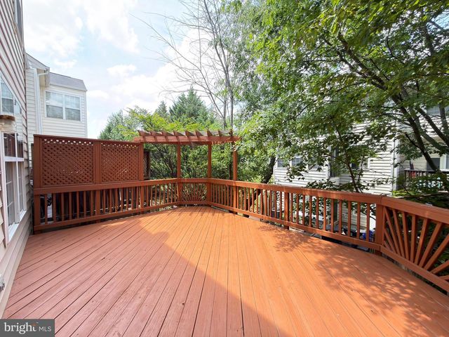 14216 LEGEND GLEN CT, Gainesville, VA 20155