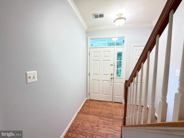 14216 LEGEND GLEN CT, Gainesville, VA 20155