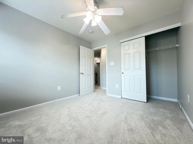 14216 LEGEND GLEN CT, Gainesville, VA 20155