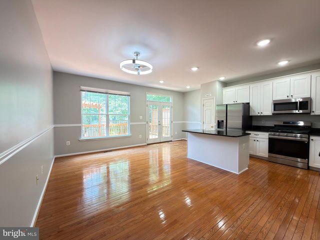 14216 LEGEND GLEN CT, Gainesville, VA 20155