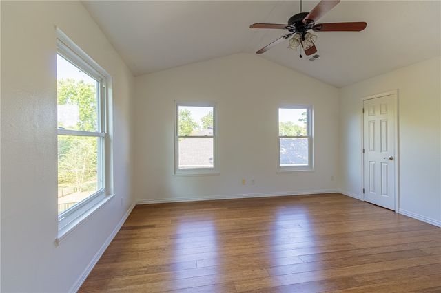 56 Overton Drive, Bella Vista, AR 72714