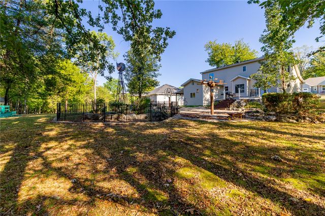 56 Overton Drive, Bella Vista, AR 72714