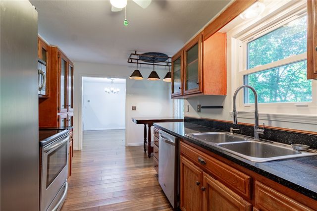56 Overton Drive, Bella Vista, AR 72714