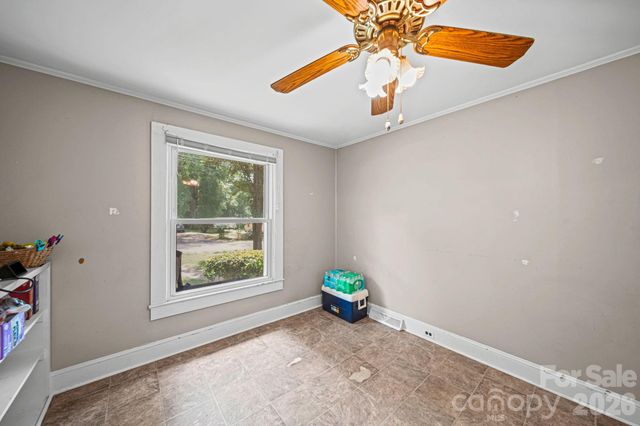 1911 Glenwood Street, Kannapolis, NC 28083