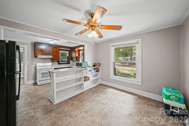 1911 Glenwood Street, Kannapolis, NC 28083