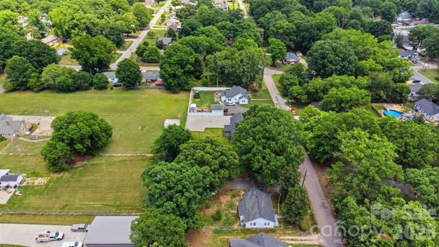 1911 Glenwood Street, Kannapolis, NC 28083