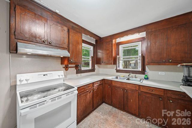 1911 Glenwood Street, Kannapolis, NC 28083
