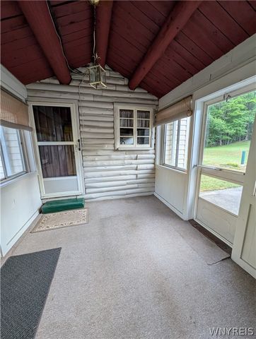 7236 Lower East Hill Road, Boston, NY 14033