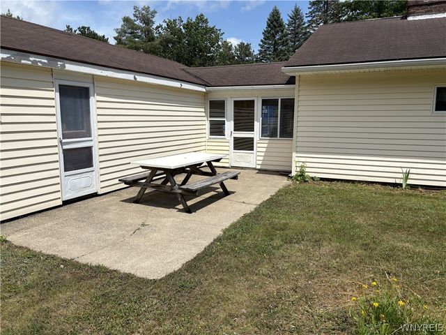 7236 Lower East Hill Road, Boston, NY 14033