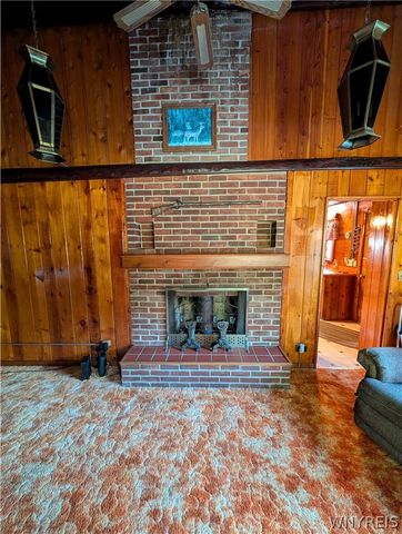 7236 Lower East Hill Road, Boston, NY 14033