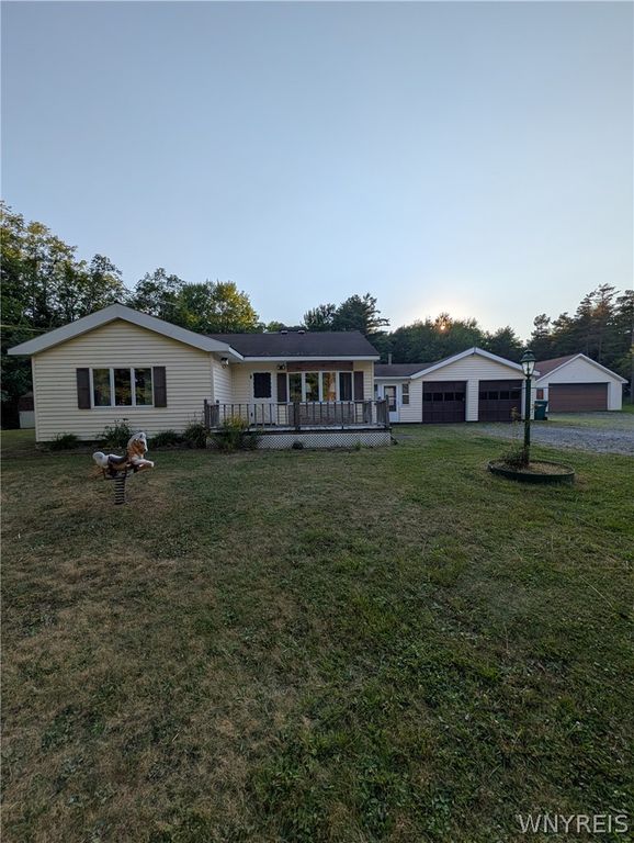 7236 Lower East Hill Road, Boston, NY 14033