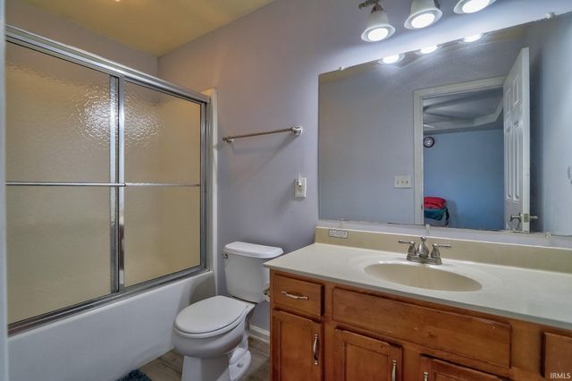 4180 Timberpoint Court, Jasper, IN 47546
