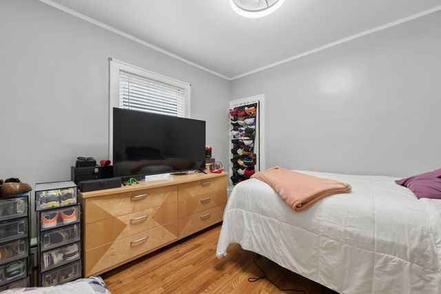 2656 N Newcastle Avenue, Chicago, IL 60707