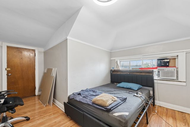 2656 N Newcastle Avenue, Chicago, IL 60707