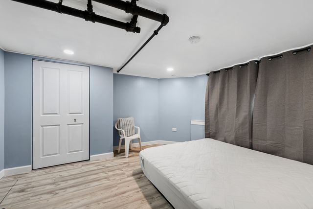 2656 N Newcastle Avenue, Chicago, IL 60707