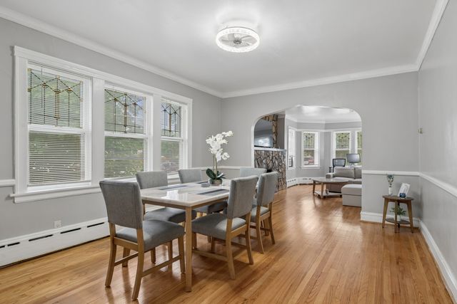 2656 N Newcastle Avenue, Chicago, IL 60707