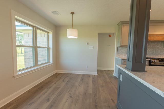 11950 Whitman Rd, Brenham, TX 77833