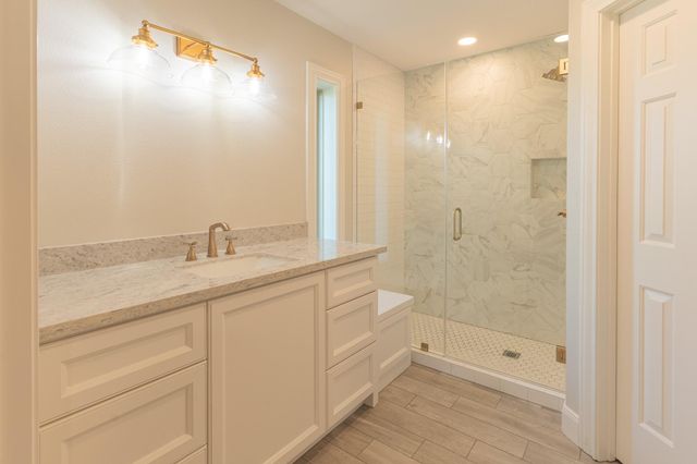 11950 Whitman Rd, Brenham, TX 77833