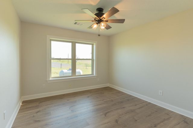 11950 Whitman Rd, Brenham, TX 77833