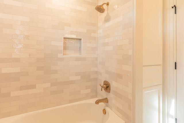 11950 Whitman Rd, Brenham, TX 77833