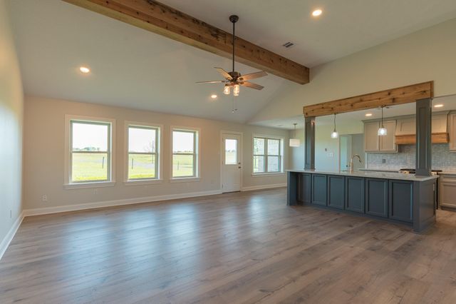 11950 Whitman Rd, Brenham, TX 77833