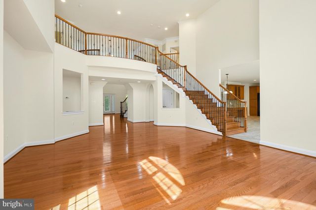 42115 PLEASANT FOREST CT, Ashburn, VA 20148