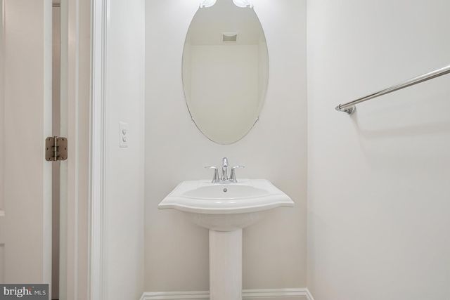 42115 PLEASANT FOREST CT, Ashburn, VA 20148