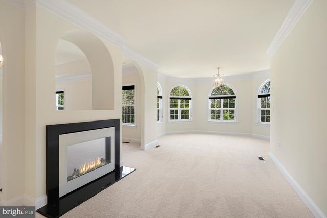 42115 PLEASANT FOREST CT, Ashburn, VA 20148