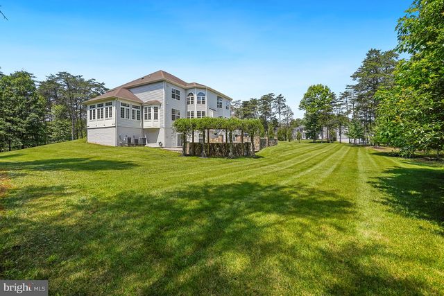 42115 PLEASANT FOREST CT, Ashburn, VA 20148