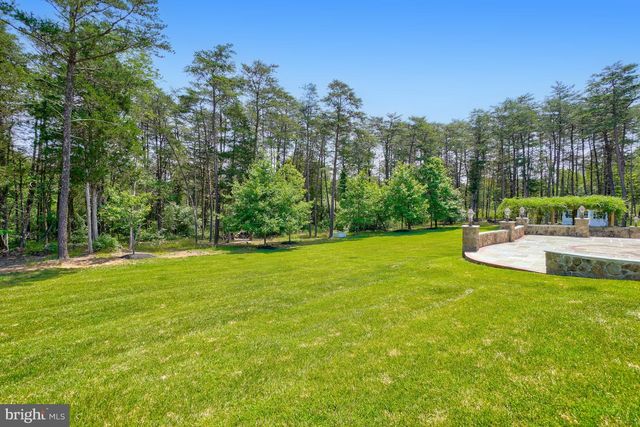 42115 PLEASANT FOREST CT, Ashburn, VA 20148